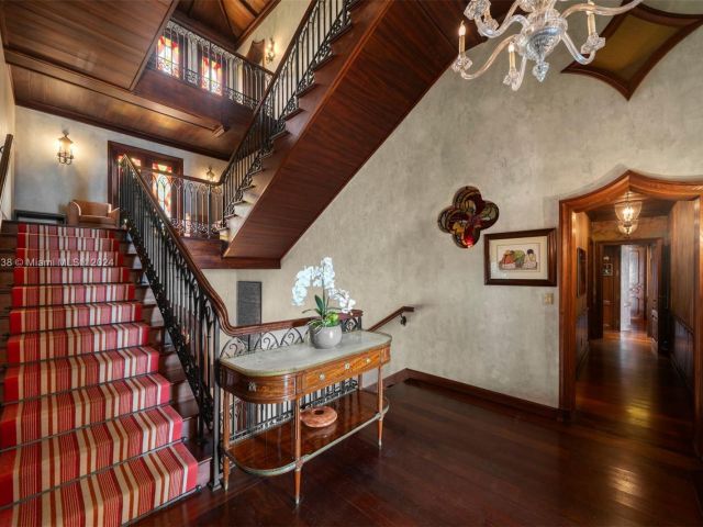 Продажа дома по адресу 230 Harbor Drive - фото 5573383