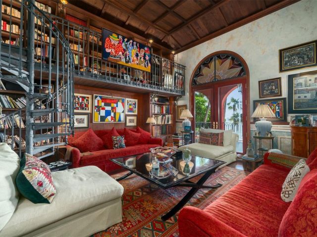 Продажа дома по адресу 230 Harbor Drive - фото 5573395