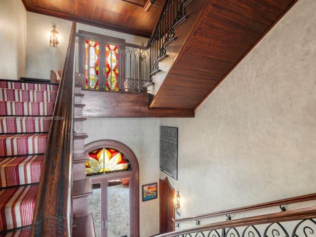 Продажа дома по адресу 230 Harbor Drive - фото 5573398