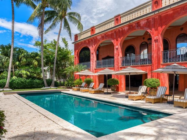 Продажа дома по адресу 230 Harbor Drive - фото 5573399