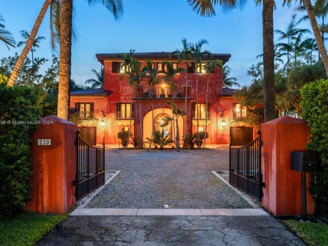 Продажа дома по адресу 230 Harbor Drive - фото 5573400