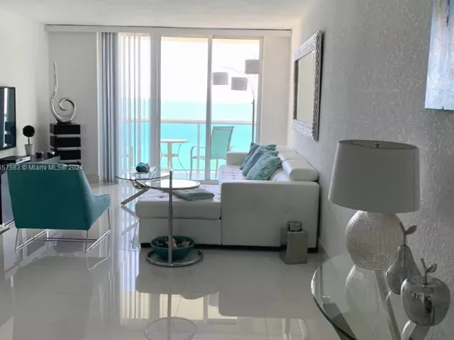 Продажа квартиры #12M - фото 5635550