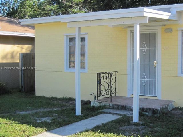 Продажа дома по адресу 280 NW 51st St - фото 5741962