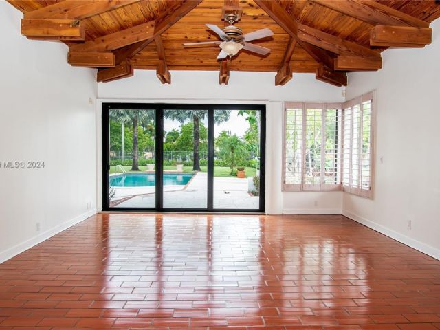 Продажа дома по адресу 4020 SW 129th Ave - фото 5831673