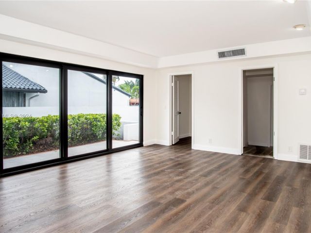 Продажа дома по адресу 4020 SW 129th Ave - фото 5831677