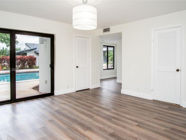 Продажа дома по адресу 4020 SW 129th Ave - фото 5831678