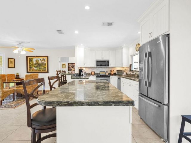 Продажа дома по адресу 1336 SW 10th St - фото 6201445