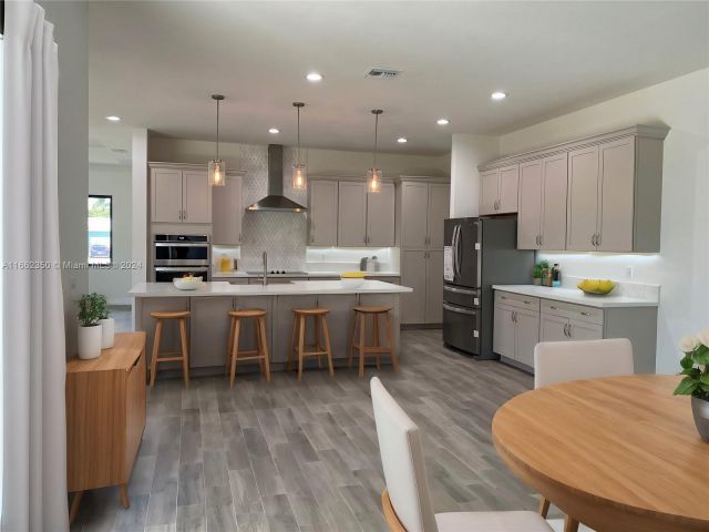 Продажа дома по адресу 24440 SW 209th Pl - фото 5599395