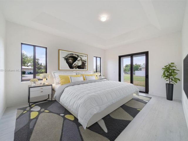 Продажа дома по адресу 24440 SW 209th Pl - фото 5599403