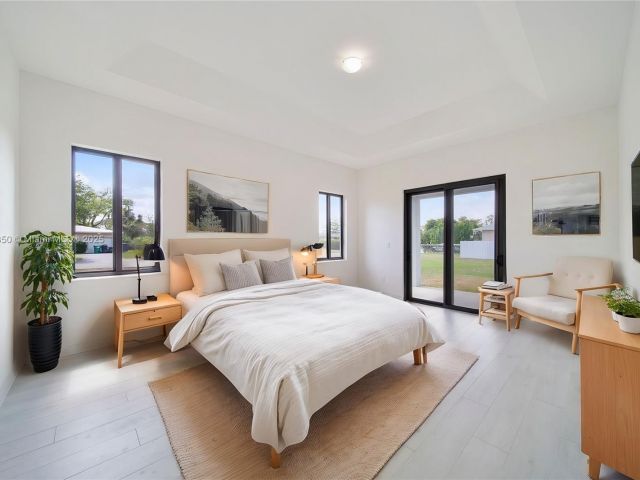 Продажа дома по адресу 24440 SW 209th Pl - фото 5829604