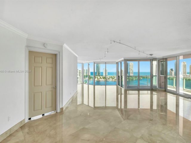 Продажа квартиры #2708 - фото 5687021