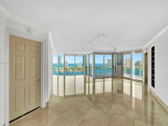 Продажа квартиры #2708 - фото 5687022