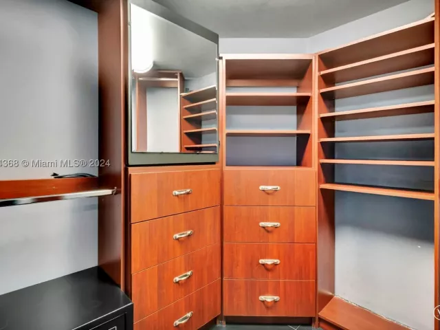 Продажа квартиры #2708 - фото 9013218