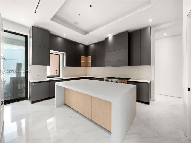 Продажа дома по адресу 4430 Nautilus Dr - фото 7522091