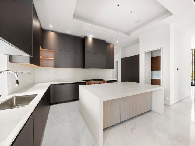 Продажа дома по адресу 4430 Nautilus Dr - фото 7522092