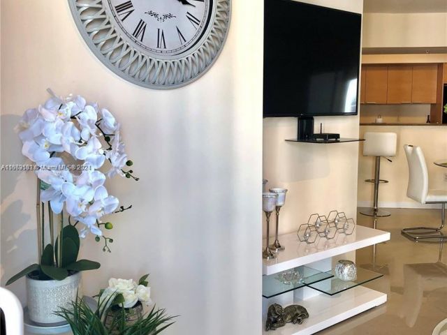 Продажа квартиры #1705 - фото 5922161