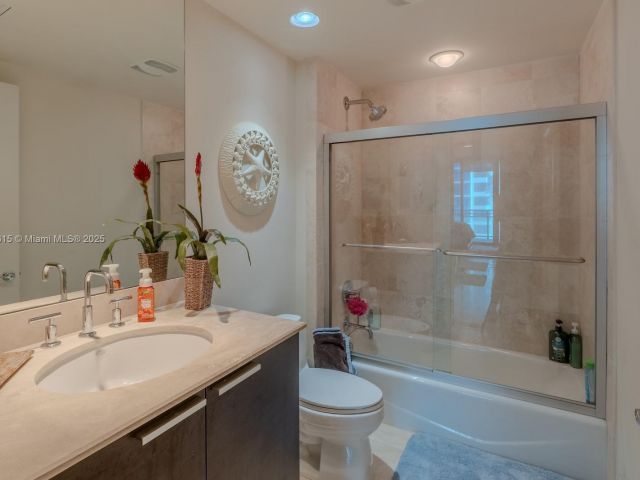 Продажа квартиры #506 - фото 6086171