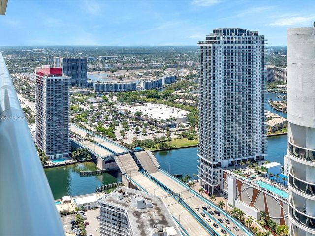 Продажа квартиры #4709 - фото 6185913