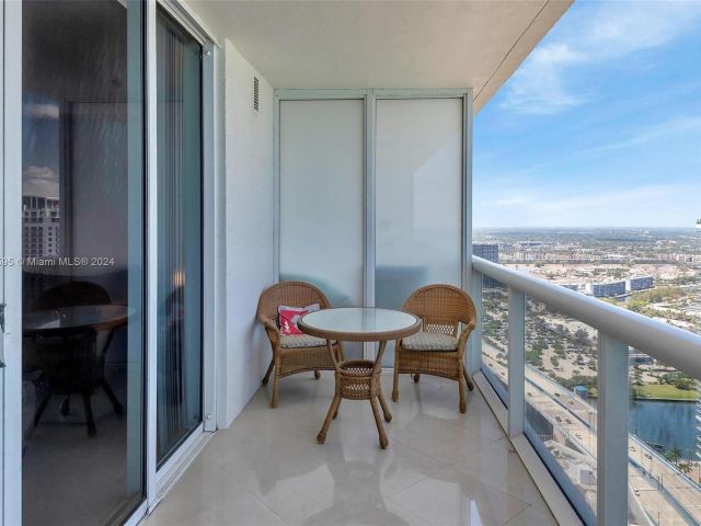 Продажа квартиры #4709 - фото 6185920