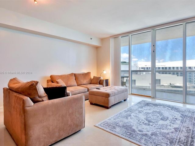 Продажа квартиры #4709 - фото 6185926