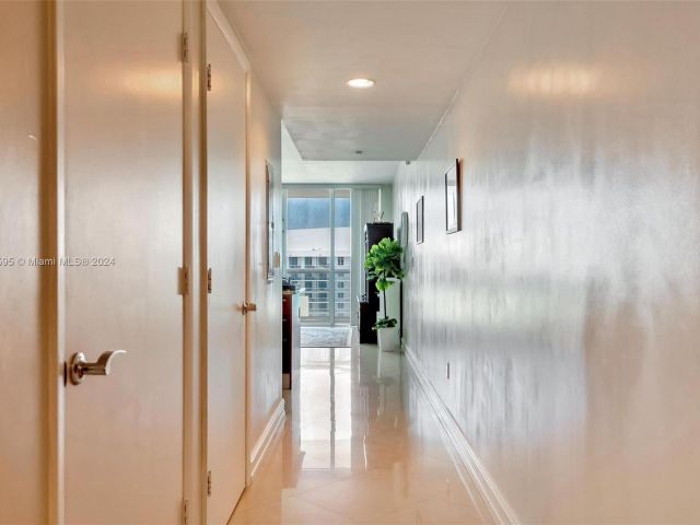 Продажа квартиры #4709 - фото 6185928