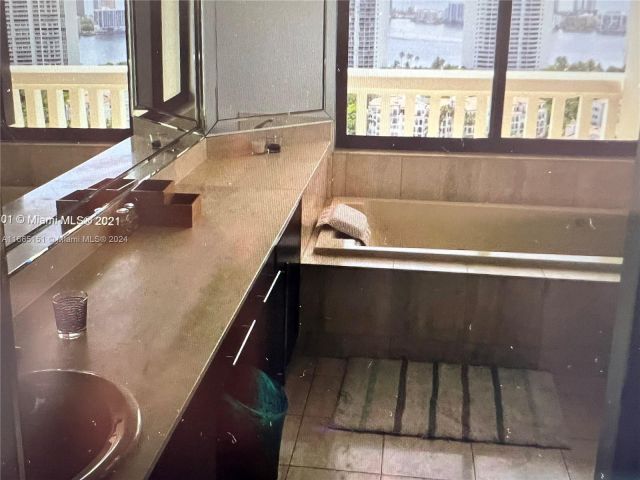 Продажа квартиры #2408 - фото 5718650