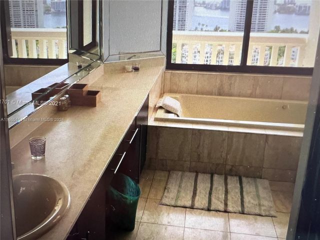 Продажа квартиры #2408 - фото 5718653