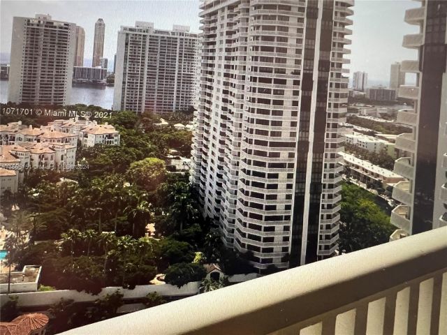 Продажа квартиры #2408 - фото 5718658