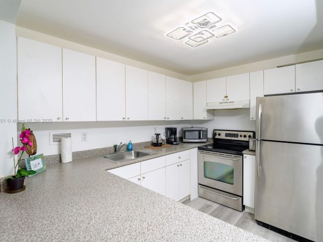 Продажа квартиры #429 - фото 5612312