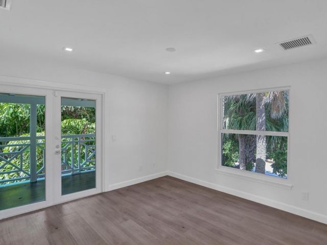 Продажа дома по адресу 109 SE Olive Way - фото 5730985