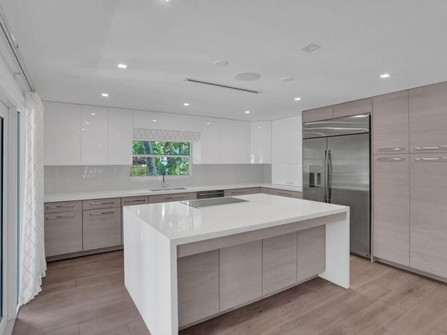 Продажа дома по адресу 109 SE Olive Way - фото 5730993