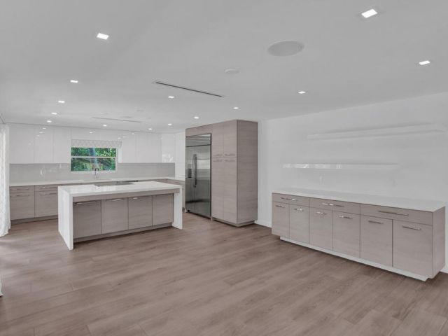 Продажа дома по адресу 109 SE Olive Way - фото 5730994