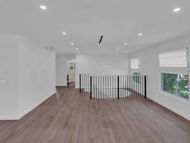 Продажа дома по адресу 109 SE Olive Way - фото 5730998