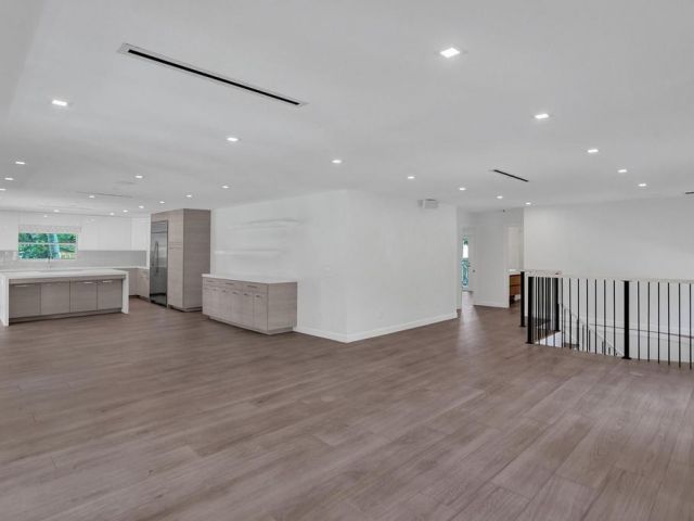 Продажа дома по адресу 109 SE Olive Way - фото 5730999