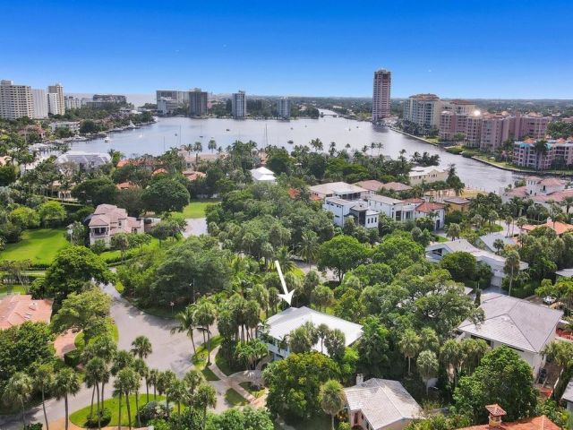 Продажа дома по адресу 109 SE Olive Way - фото 5731004