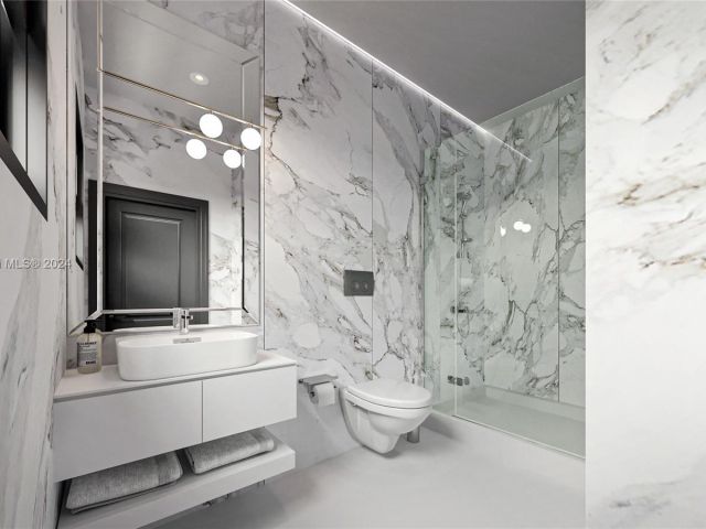 Продажа дома по адресу 3222 NE 7th St 2 - фото 5544498