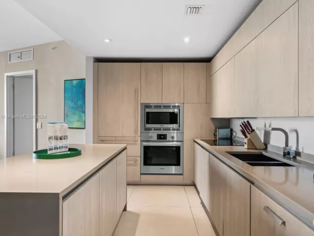 Продажа квартиры #1406 - фото 5626698