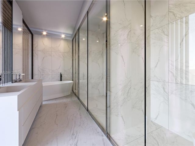 Продажа дома по адресу 262 189th Ter - фото 5572205