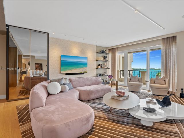 Продажа квартиры #5242 - фото 5693011