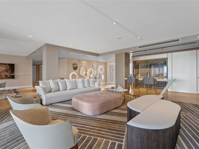 Продажа квартиры #5242 - фото 5693014