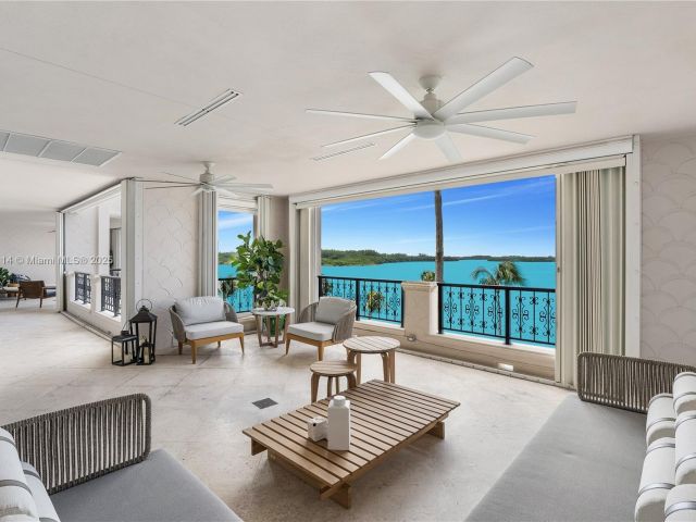 Продажа квартиры #5242 - фото 5693020