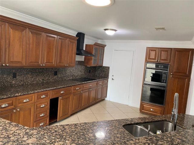 Продажа дома по адресу 22761 Neptune Road - фото 5822663