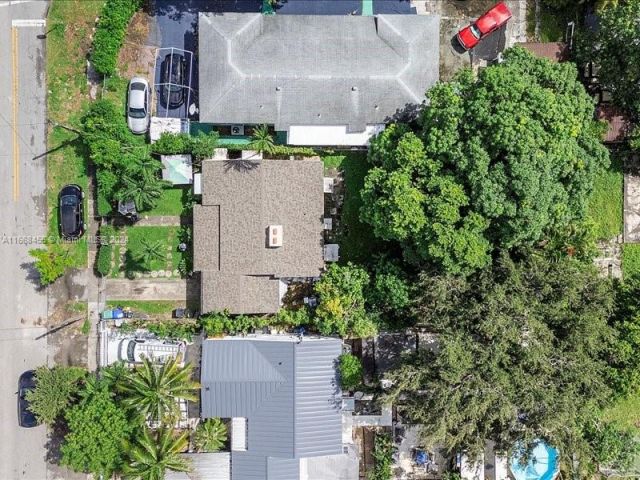 Продажа дома по адресу 1810 NW 16th Ter - фото 5730708