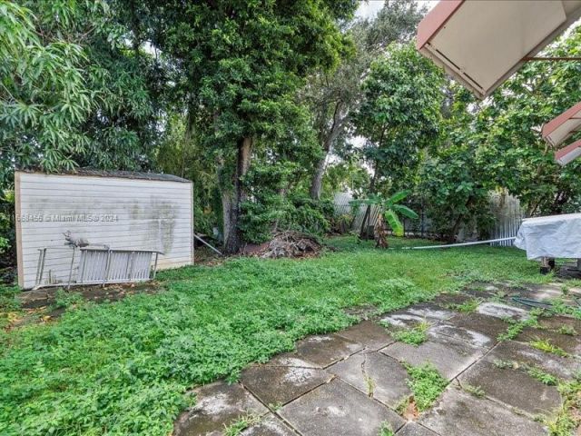 Продажа дома по адресу 1810 NW 16th Ter - фото 5730717