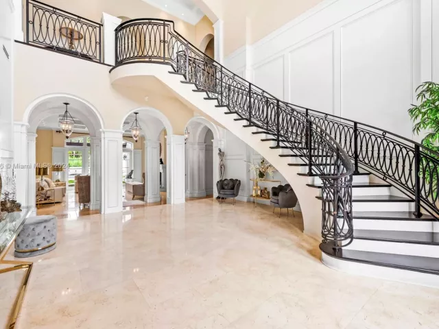 Продажа дома по адресу 5225 Fairchild Way - фото 5560601