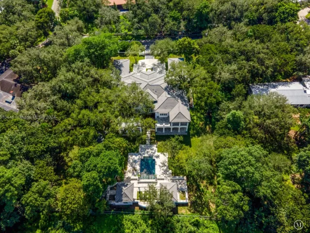 Продажа дома по адресу 5225 Fairchild Way - фото 5560602