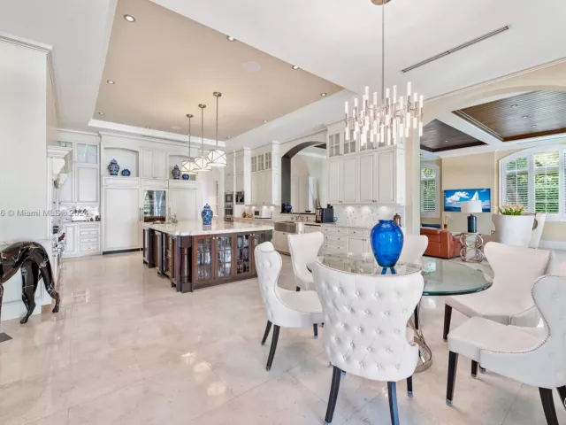 Продажа дома по адресу 5225 Fairchild Way - фото 5560592