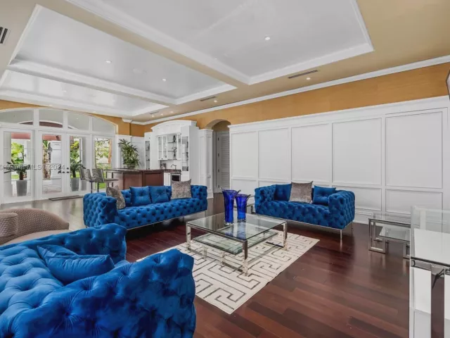 Продажа дома по адресу 5225 Fairchild Way - фото 5560588