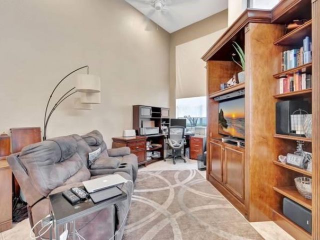 Продажа дома по адресу 10201 Spyglass Way - фото 5821081