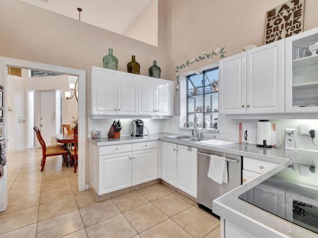 Продажа дома по адресу 10201 Spyglass Way - фото 5821082